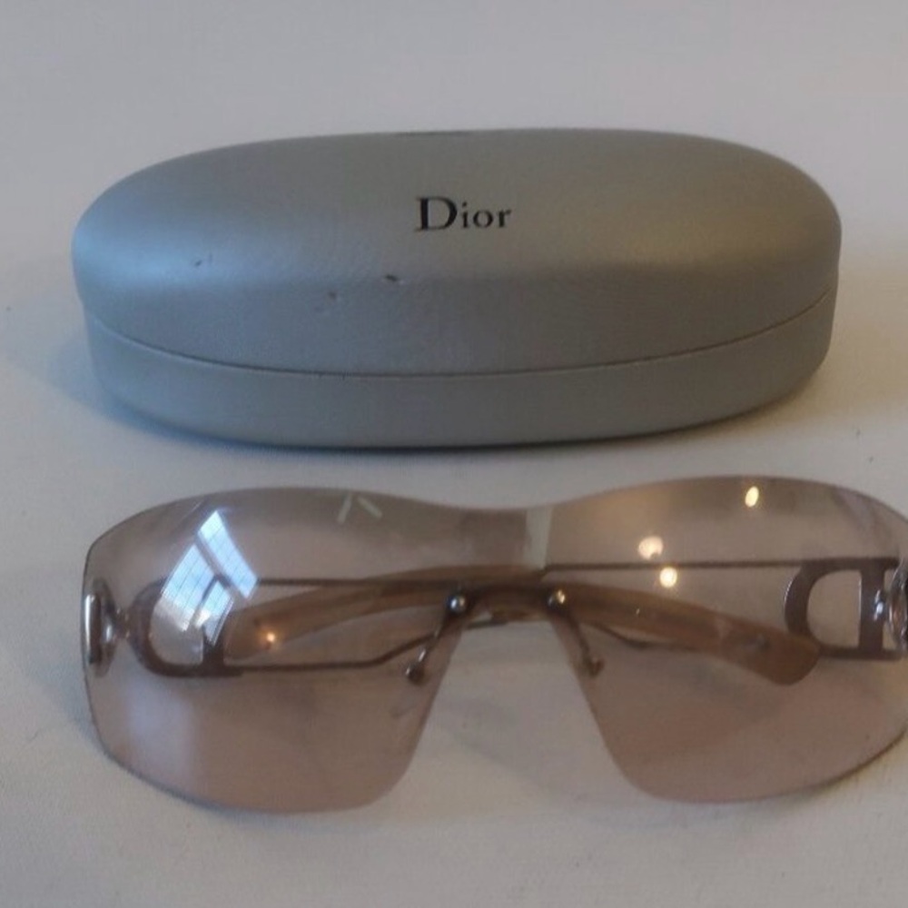 Vintage Authentic Dior Silver Play Rimless Sunglasses with Case D-arm